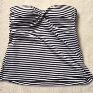 🏊‍♂️  SWIM - Striped Strapless Tankini Top
